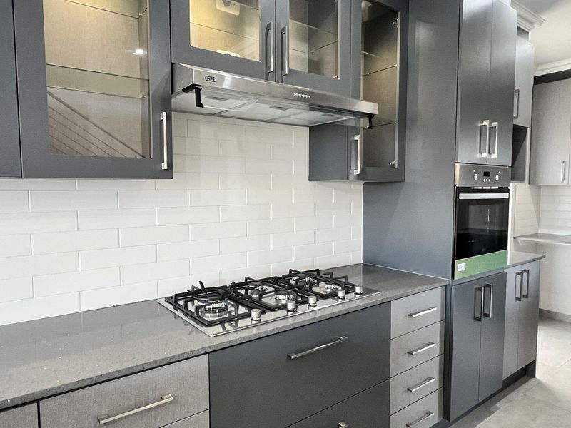 Masterpiece in Wavecrest Where Style Meets Comfort - Photo 4