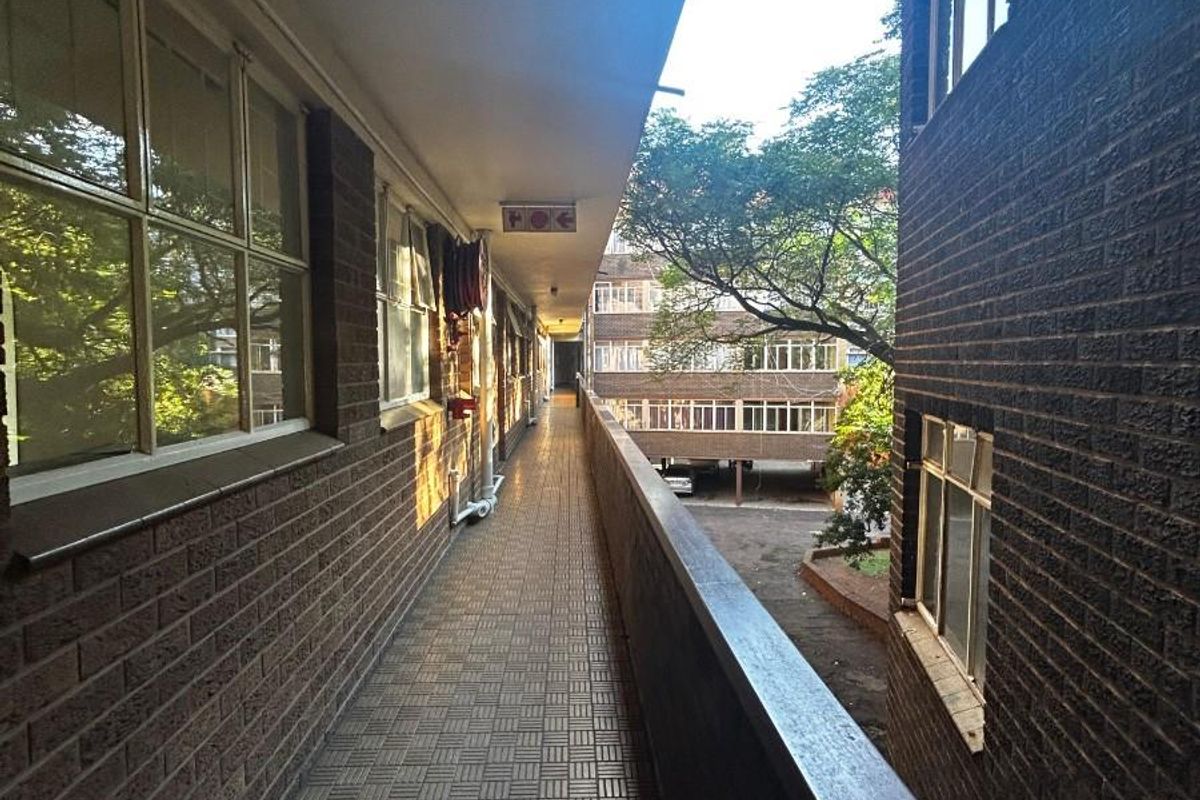 Apartment For Sale in Muckleneuk, Pretoria - Photo 4
