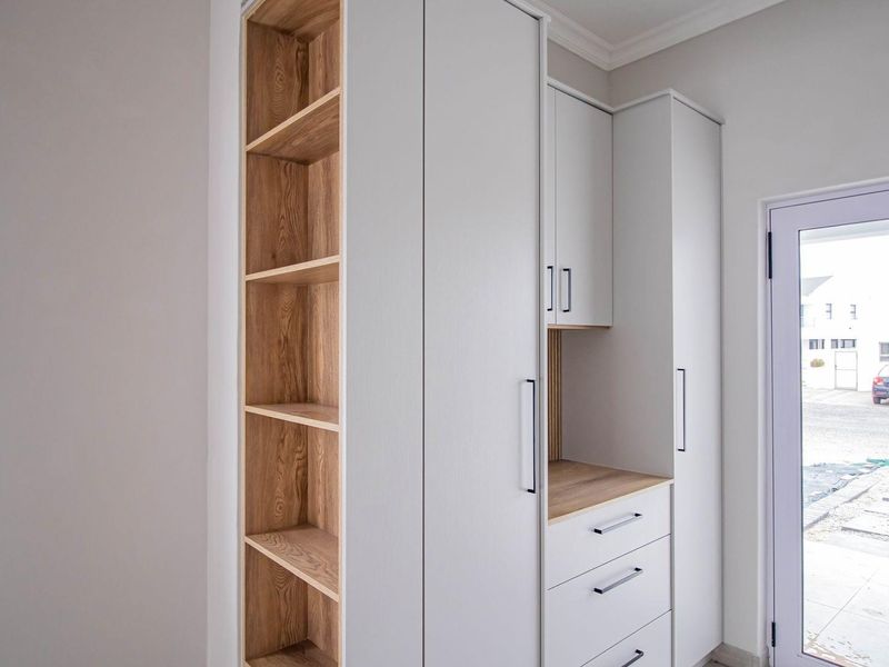 Modern 3-bedroom home for sale - Shelley Point - Photo 8