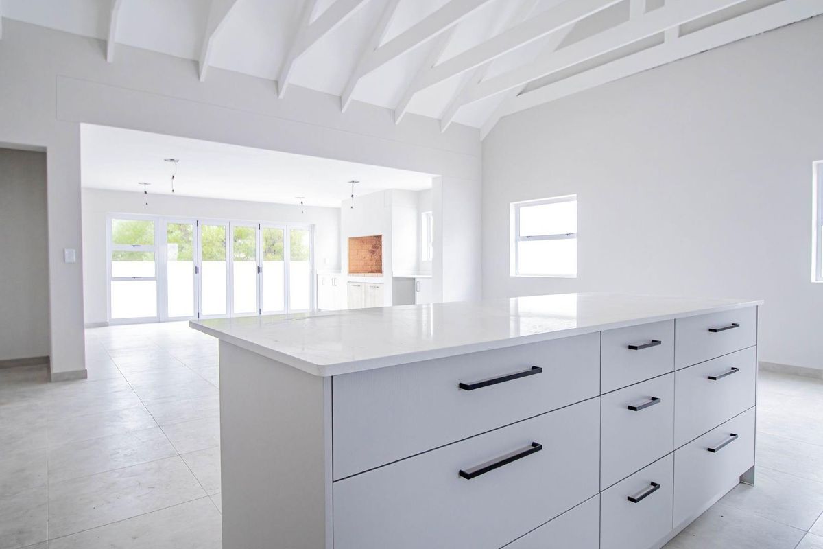 Modern 3-bedroom home for sale - Shelley Point - Photo 3