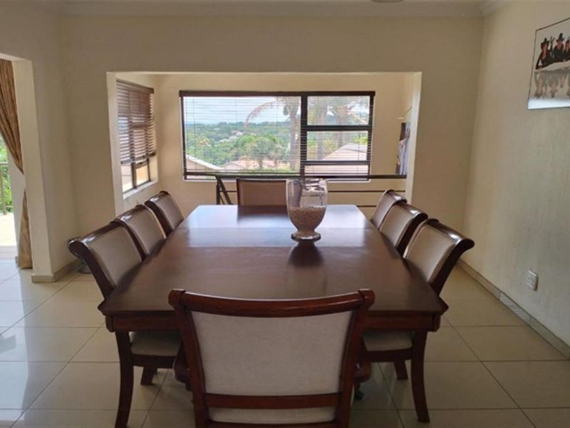 Modern 5-Bedroom Home with Pool, Cinema and Gym - Photo 8