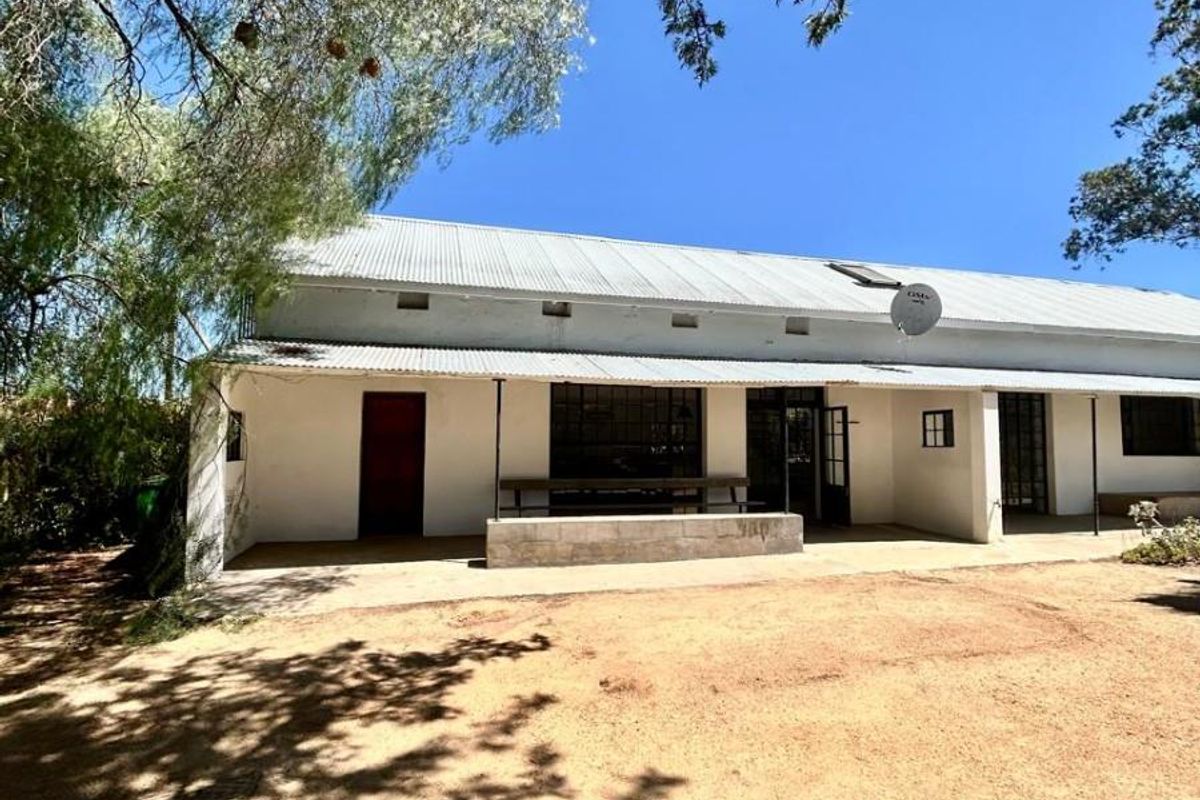 Homestead with Artist Studio For Sale in Hopefield - Photo 4