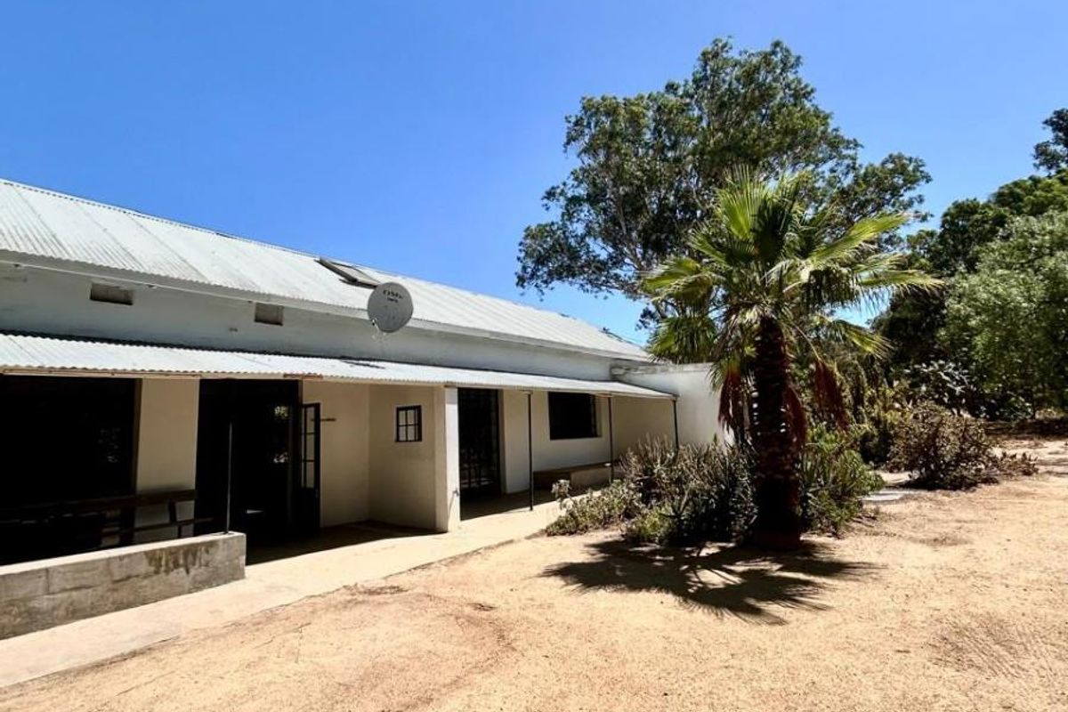 Homestead with Artist Studio For Sale in Hopefield - Photo 5