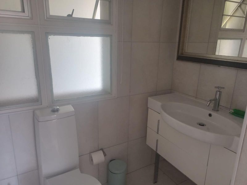 Apartment To Rent in Ballito Central, Ballito, KwaZulu Natal - Photo 6