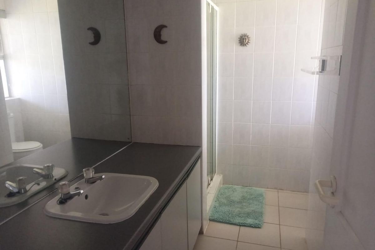 Apartment To Rent in Ballito Central, Ballito, KwaZulu Natal - Photo 5