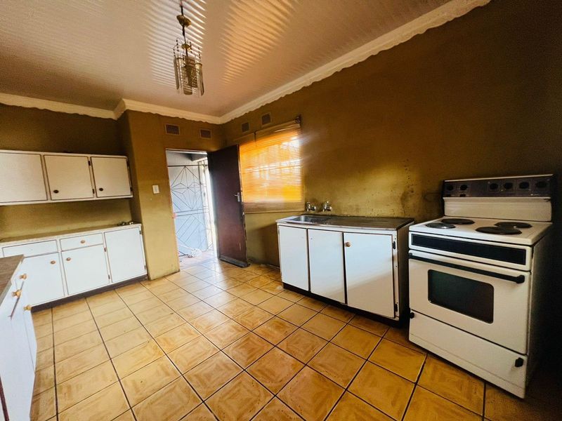 House For Sale in CW 4, Vanderbijlpark CW - Photo 7