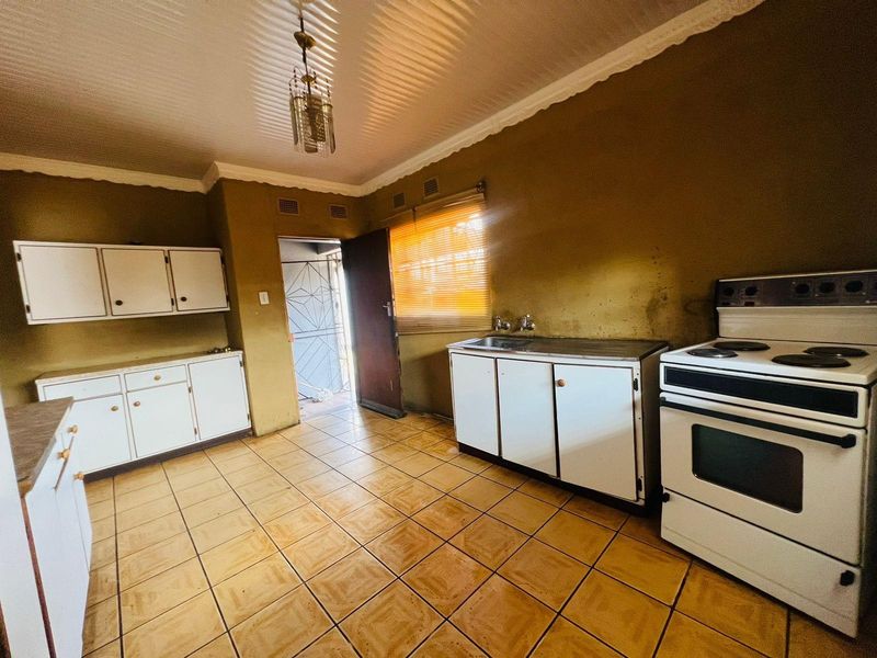 House For Sale in CW 4, Vanderbijlpark CW - Photo 8