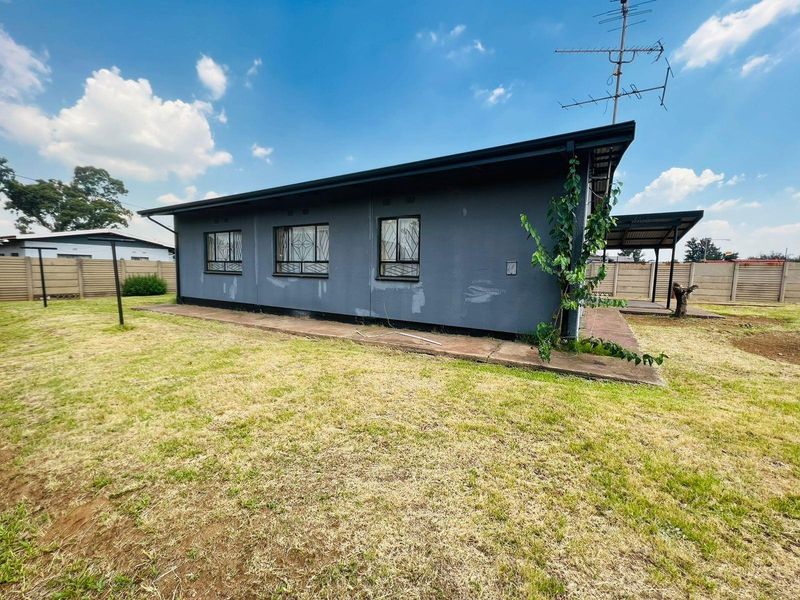 House For Sale in CW 4, Vanderbijlpark CW - Photo 5