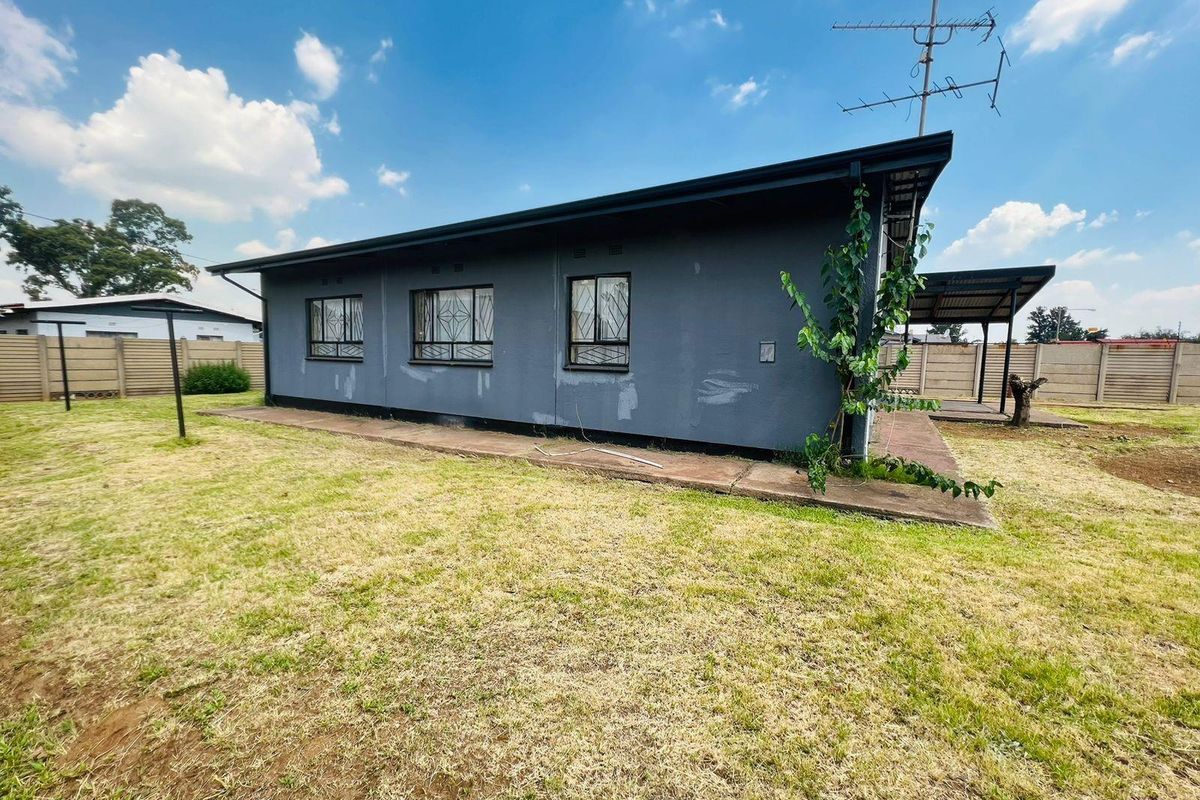 House For Sale in CW 4, Vanderbijlpark CW - Photo 5