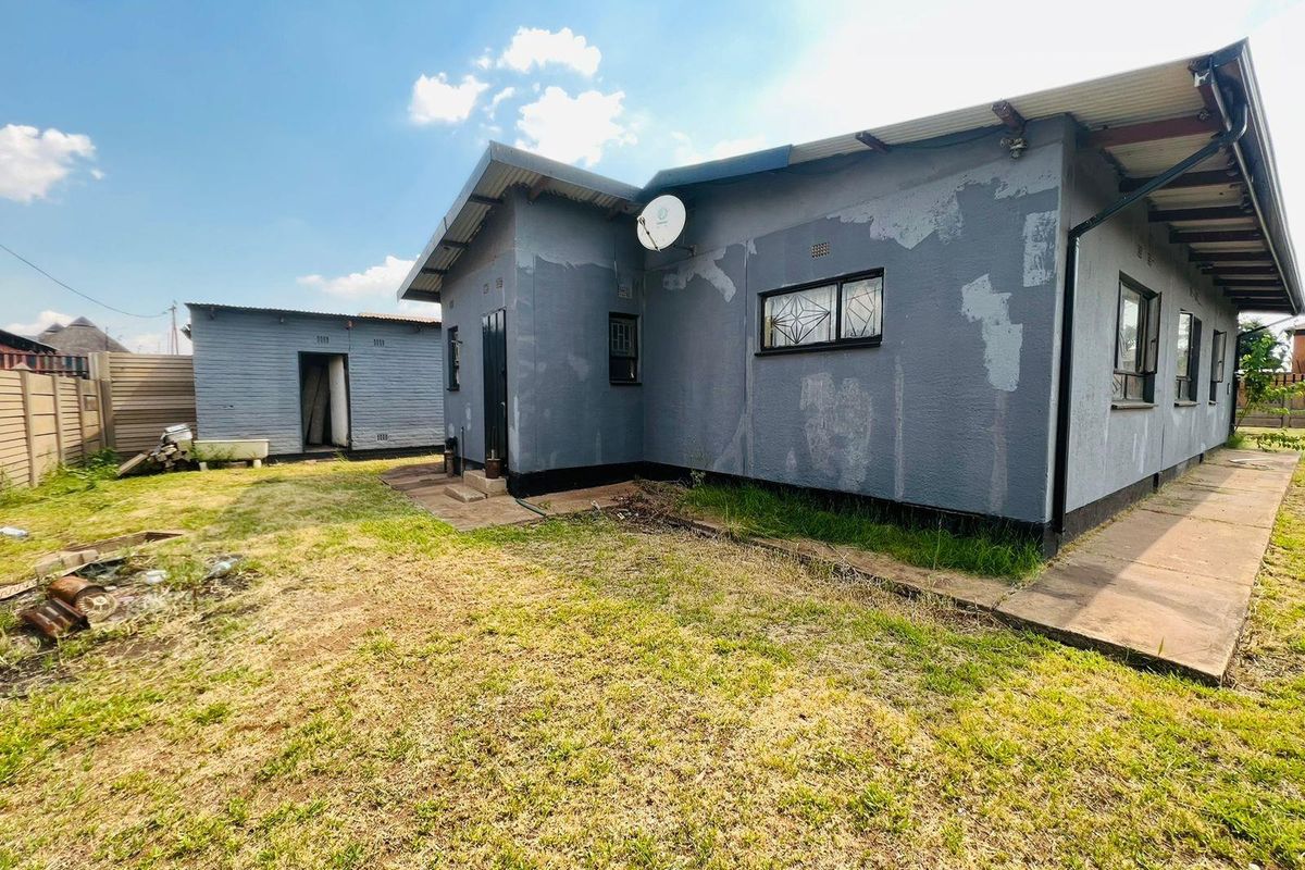 House For Sale in CW 4, Vanderbijlpark CW - Photo 3