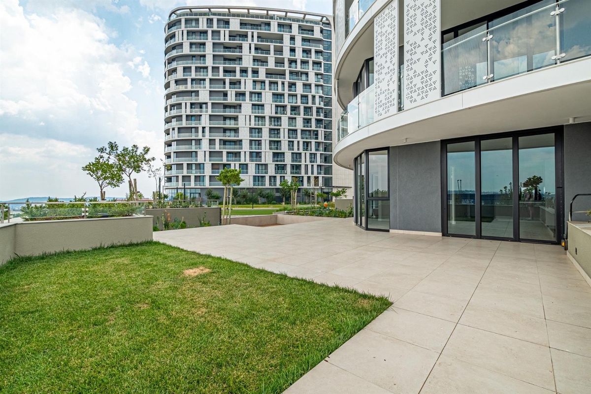 2 Bedroom Apartment For Rent in Waterfall, Midrand - Photo 3