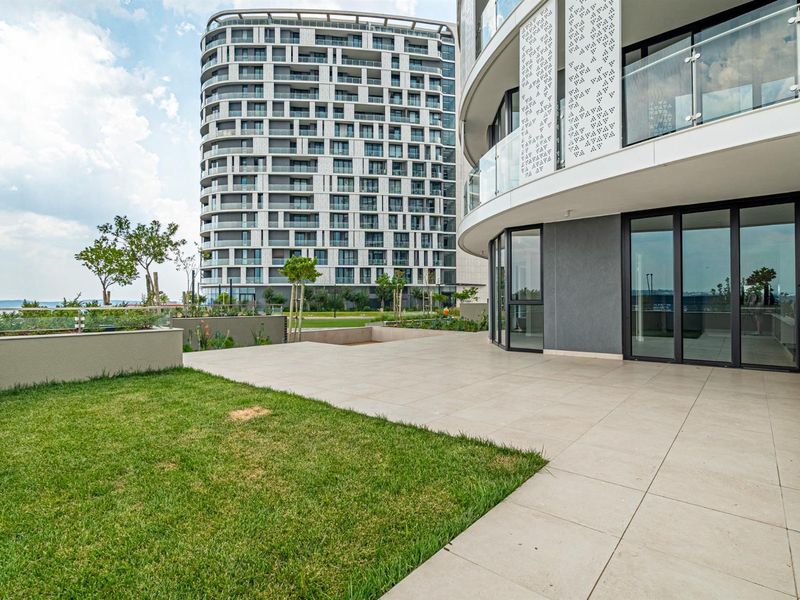 2 Bedroom Apartment For Rent in Waterfall, Midrand - Photo 3