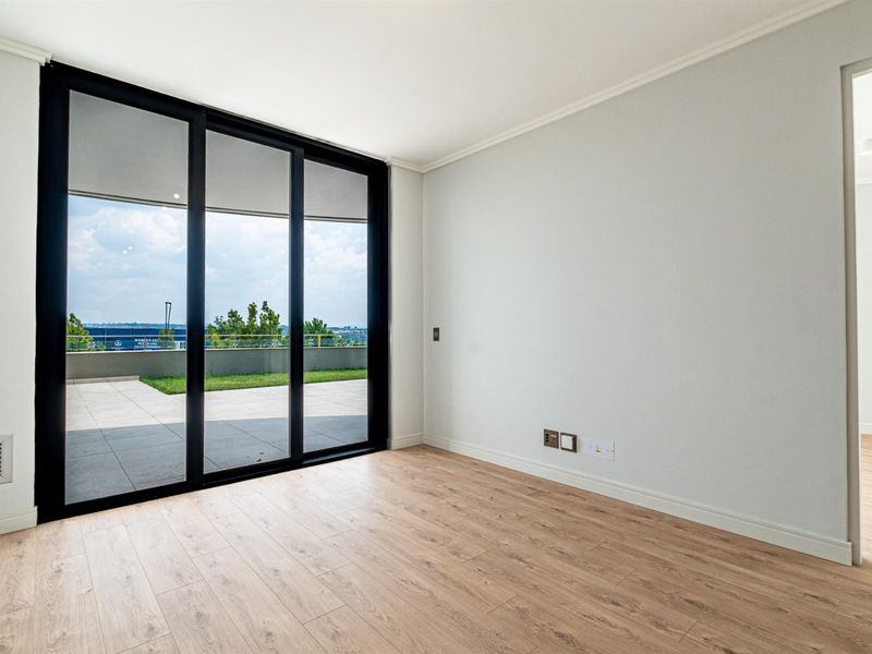 2 Bedroom Apartment For Rent in Waterfall, Midrand - Photo 9