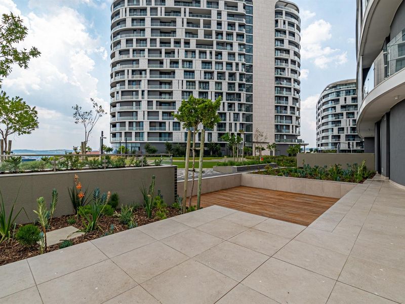 2 Bedroom Apartment For Rent in Waterfall, Midrand - Photo 4