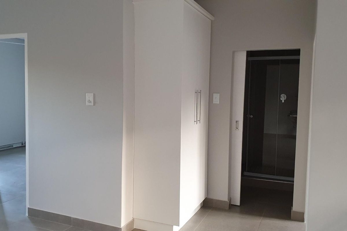 Spaciouse 2 Bed apartment for Rent Parkhill - Photo 4