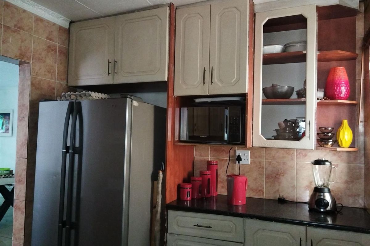 House To Rent in Protea Glen, Soweto - Photo 4