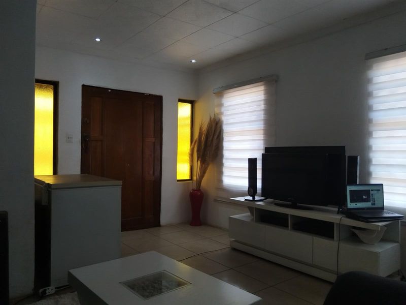 House To Rent in Protea Glen, Soweto - Photo 5