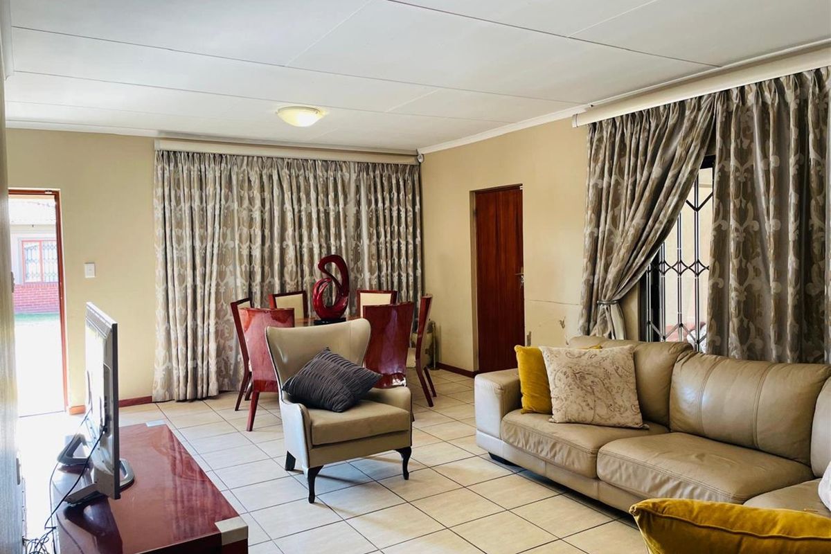 House To Rent in Noordwyk - Photo 5