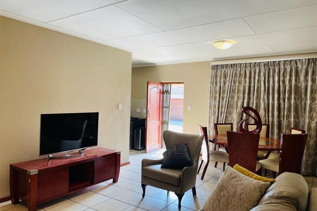 House To Rent in Noordwyk - Photo 4