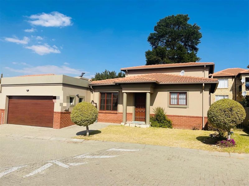 House To Rent in Noordwyk - Photo 2