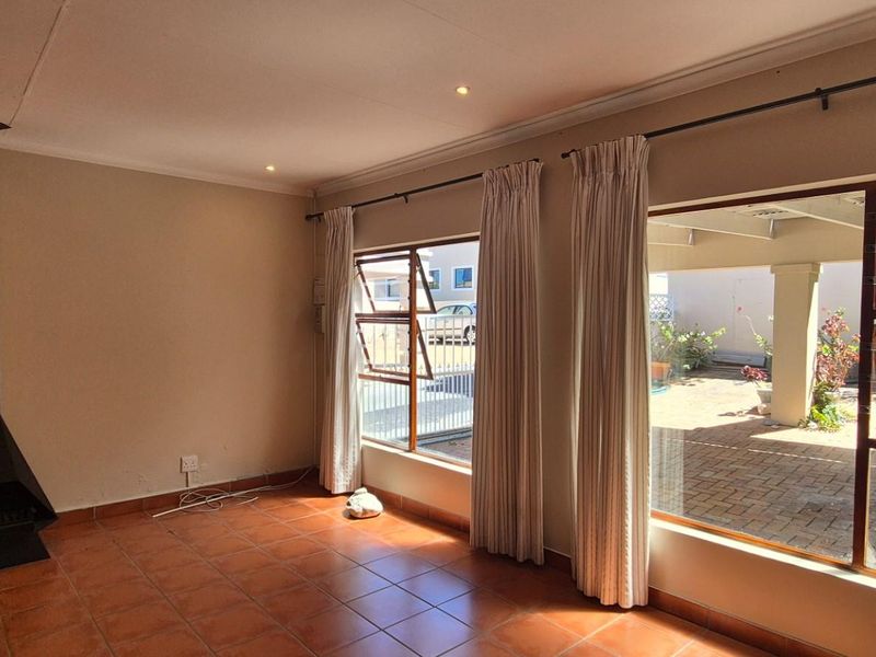 Fernwood Villas 3 Bedroom 2 Bathroom House For Rental in Chanteclair Hermanus - Photo 10