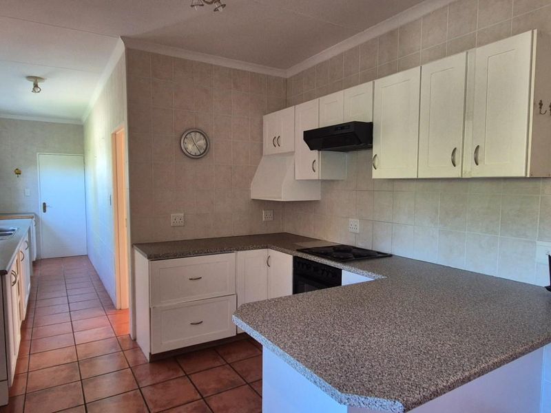 Fernwood Villas 3 Bedroom 2 Bathroom House For Rental in Chanteclair Hermanus - Photo 4
