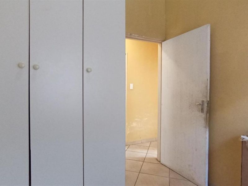 Freestanding House For Sale in Sagewood, Midrand 3 Bed bargain at only R800 000 - Photo 9