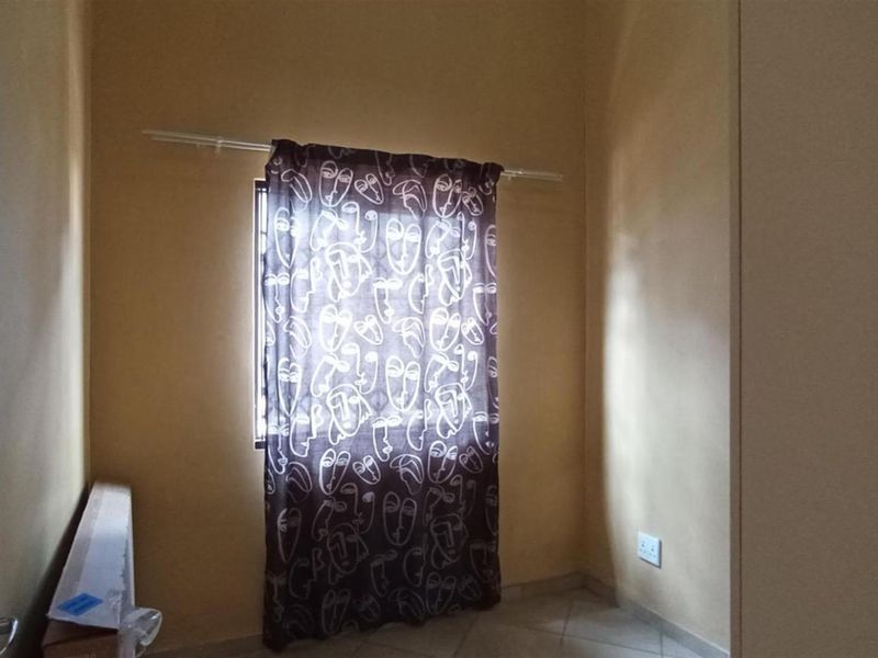 Freestanding House For Sale in Sagewood, Midrand 3 Bed bargain at only R800 000 - Photo 8