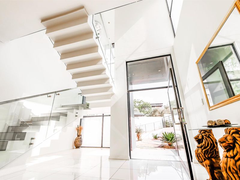 House For Sale in Helderfontein Estate, Midrand - Photo 9