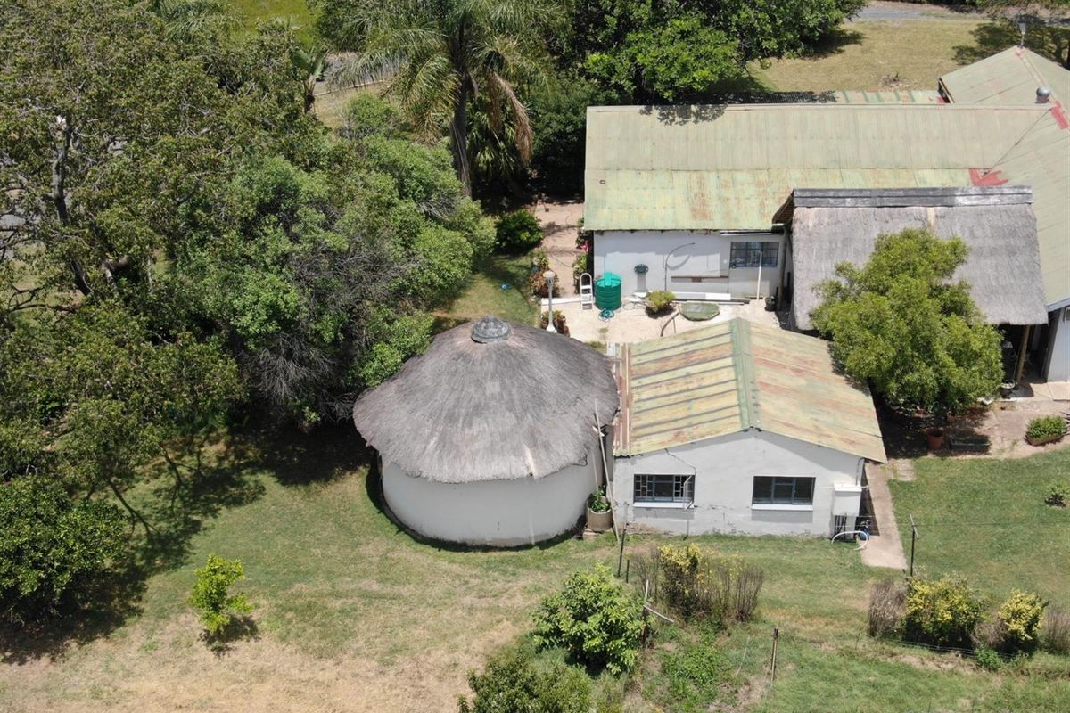 UNDER OFFER Charming 8.56 Hectare Smallholding in Sought-After Roodepoort Area in Bela Bela - Photo 2
