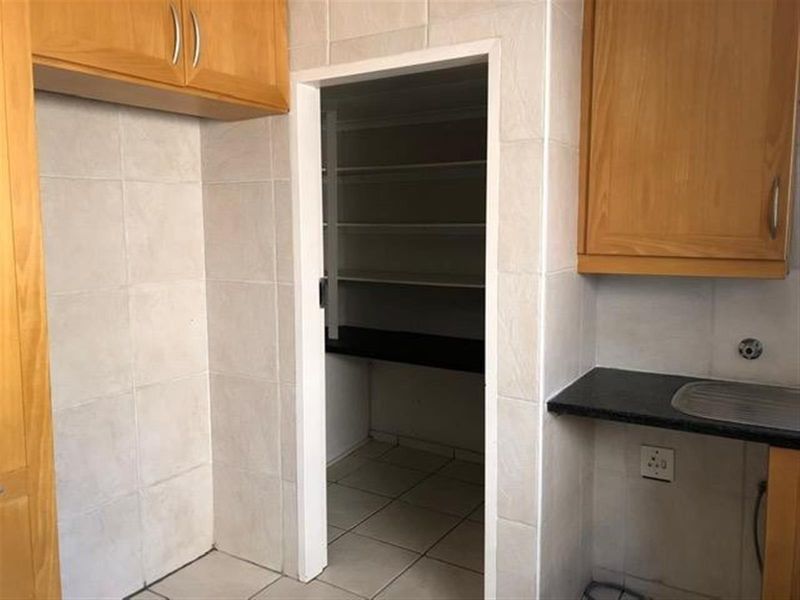 House To Rent in Sundowner - Photo 7