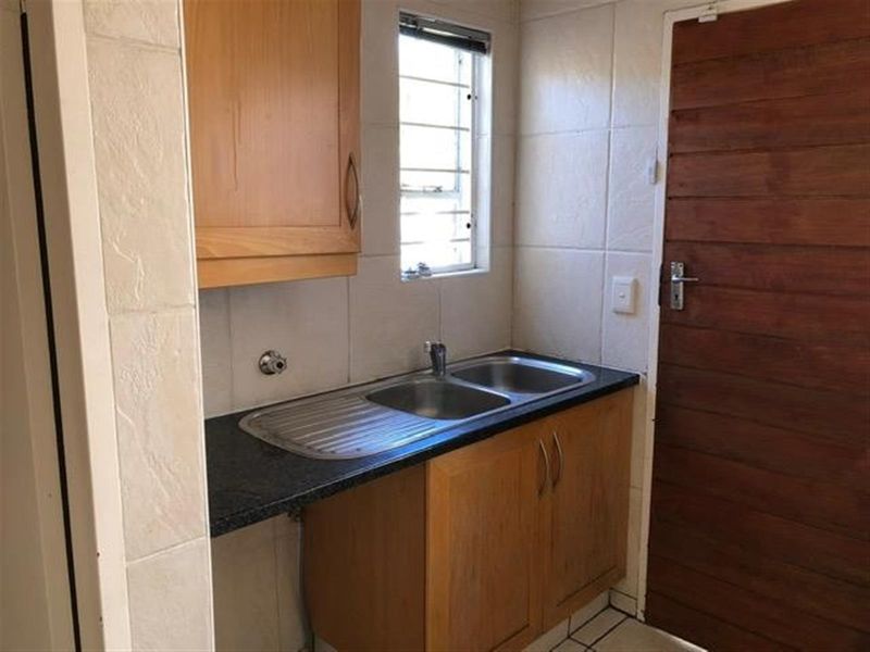 House To Rent in Sundowner - Photo 6