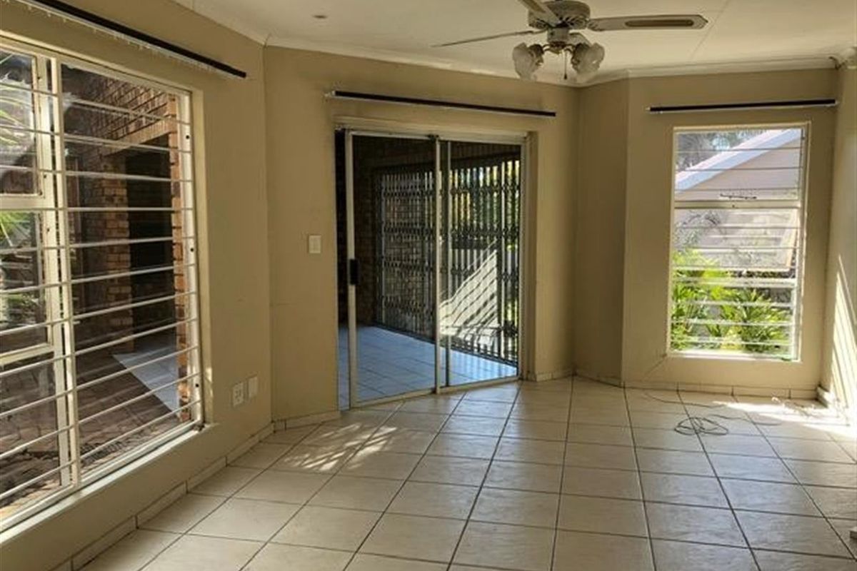 House To Rent in Sundowner - Photo 3