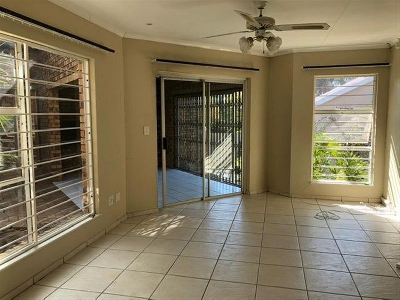 House To Rent in Sundowner - Photo 3