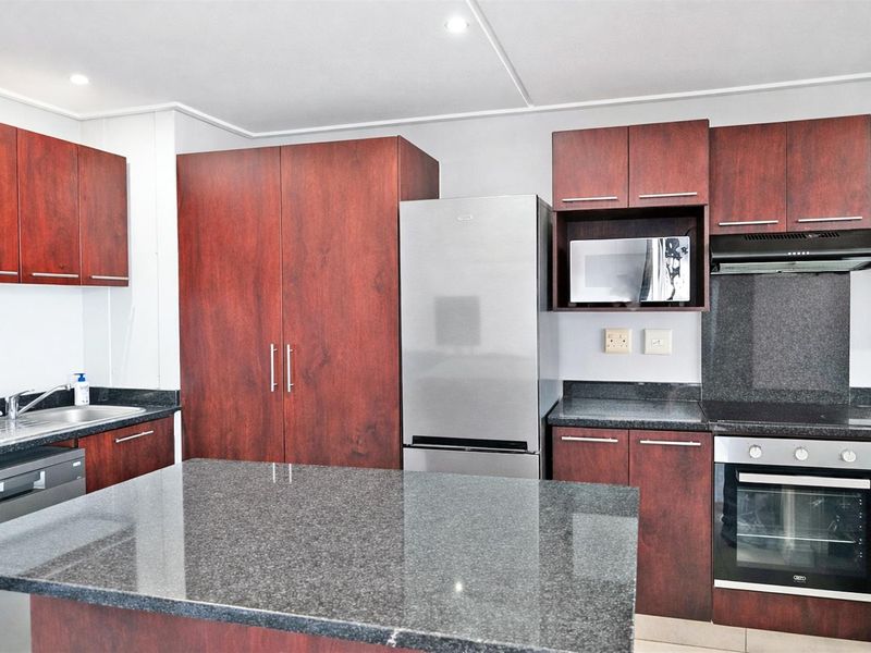 Wheelchair Friendly Beachfront Living in Umdloti | Fully Furnished | Direct Beach Access - Photo 10