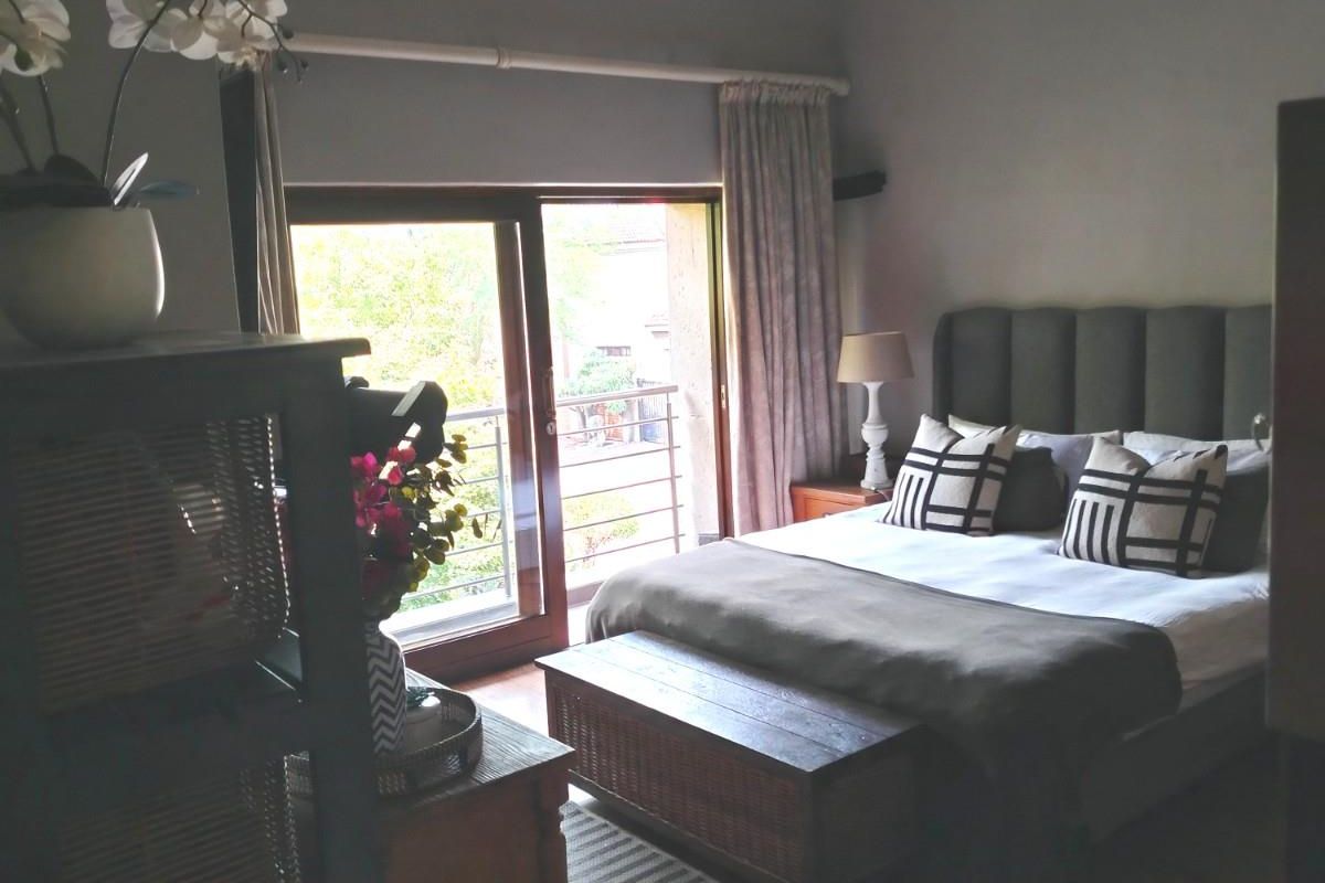 ELEGANT 3-BEDROOM HOUSE FOR SALE IN ELDORAIGNE MANOR - Photo 5