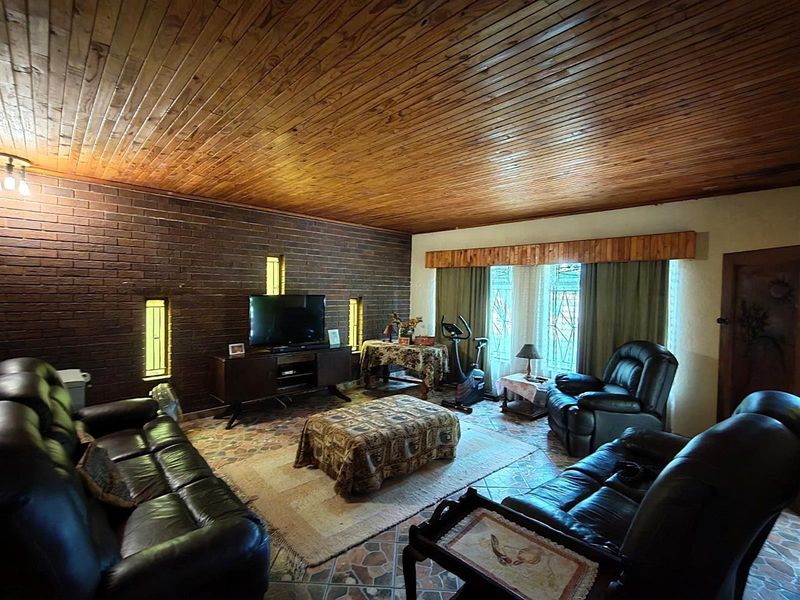 Expansive 20.5 Hectare Smallholding in Radium - Prime Location Just 26km from Bela Bela - Photo 10