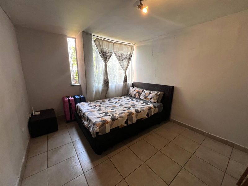 1.5 Bedroom For Sale in Windsor West - Photo 6