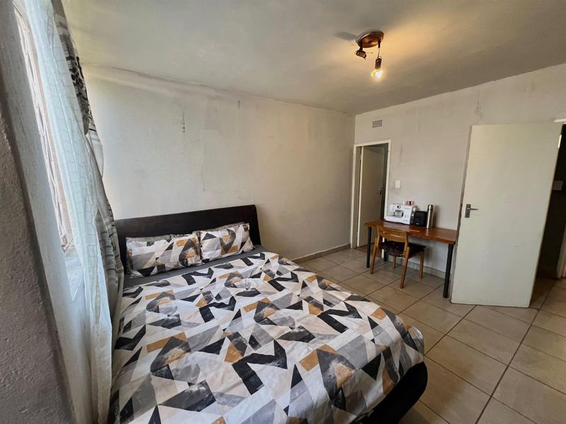 1.5 Bedroom For Sale in Windsor West - Photo 7