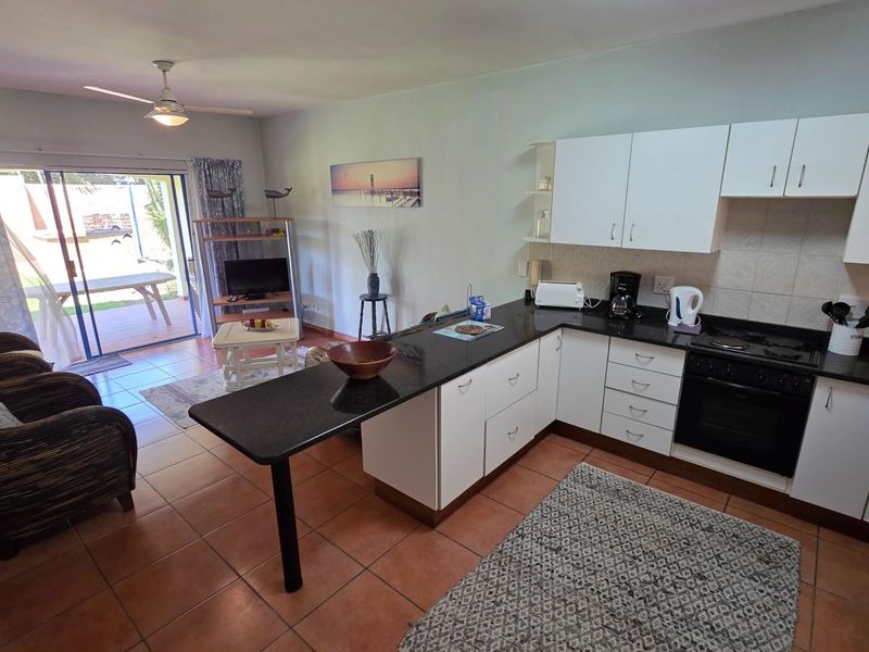 Groundfloor 2 bedroom, 2 bathroom Apartment For Sale in Uvongo - Photo 8