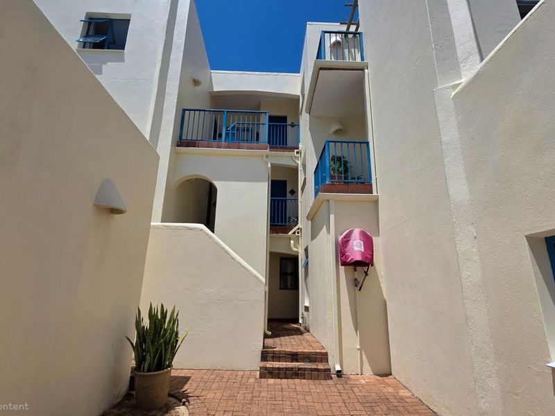 Groundfloor 2 bedroom, 2 bathroom Apartment For Sale in Uvongo - Photo 2