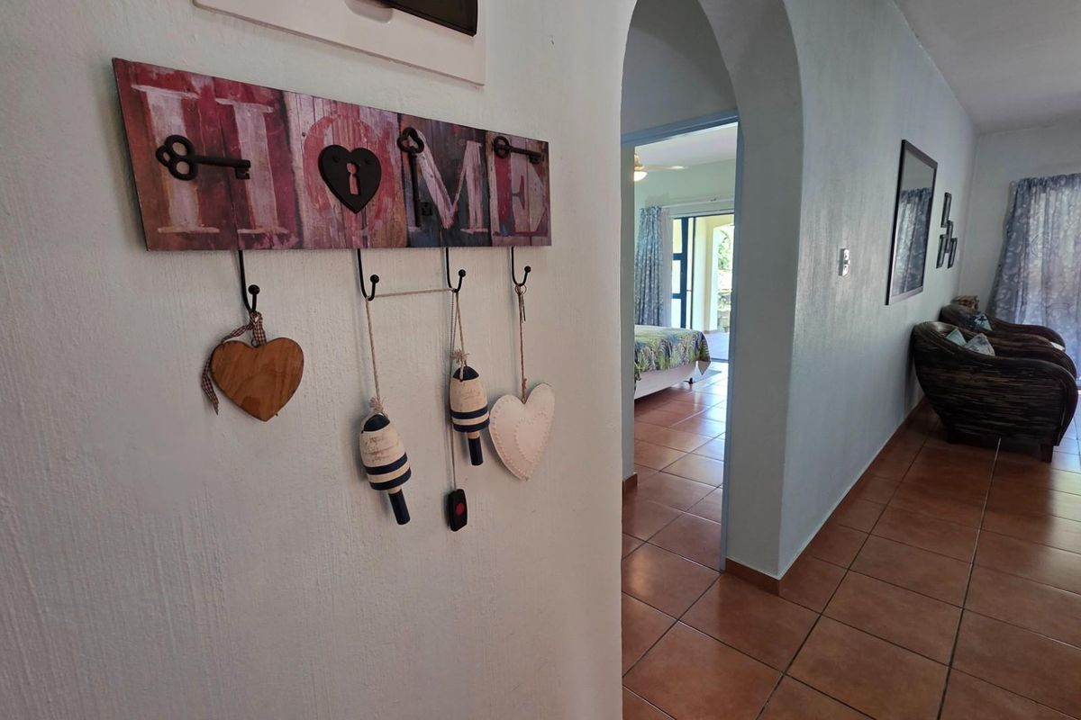 Groundfloor 2 bedroom, 2 bathroom Apartment For Sale in Uvongo - Photo 4