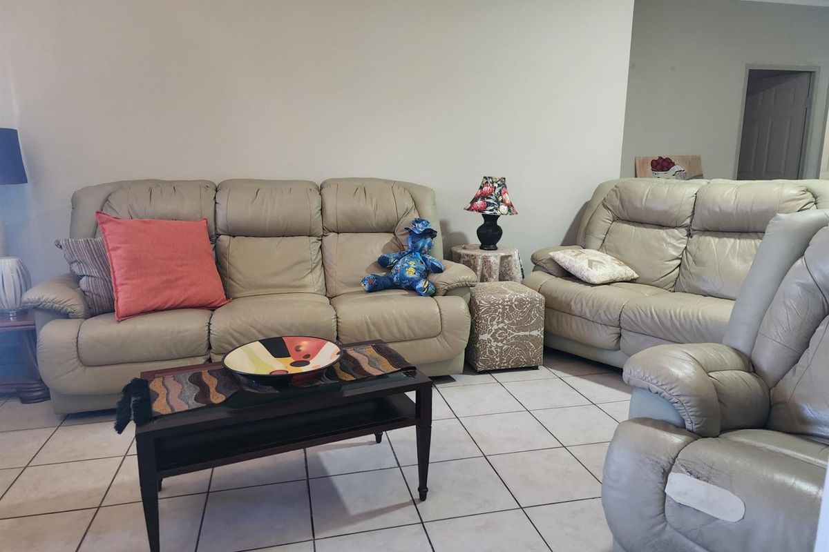 Townhouse For Sale in Arboretum , Richards Bay, KwaZulu Natal - Photo 4