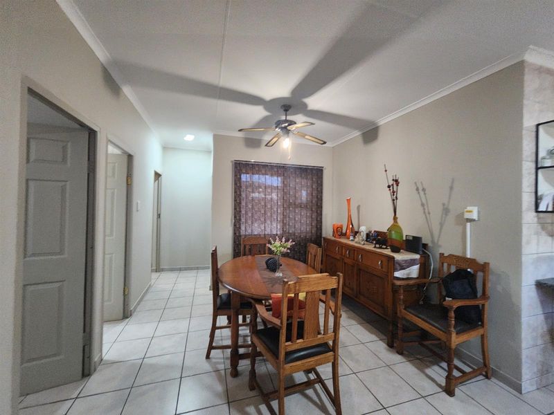 Townhouse For Sale in Arboretum , Richards Bay, KwaZulu Natal - Photo 9