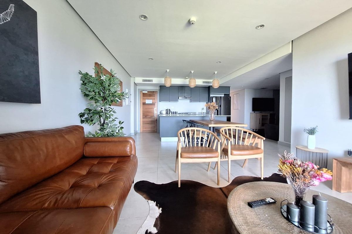 Fully Furnished Corner 3Bed, 3Bath Apartment with 180° Sea Views in Umhlanga - Photo 3