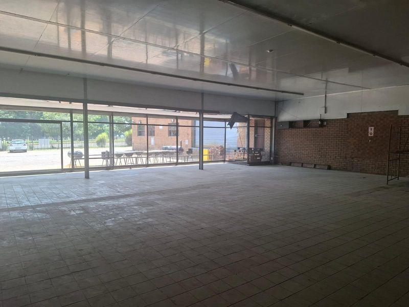 Commercial space To Let - Photo 8