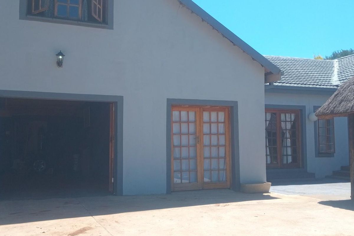 House For Sale in Signal Hill, Newcastle, KwaZulu Natal - Photo 5