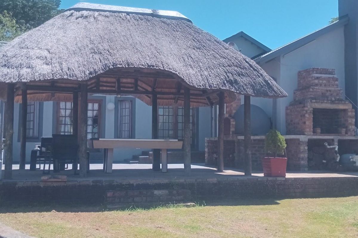 House For Sale in Signal Hill, Newcastle, KwaZulu Natal - Photo 4