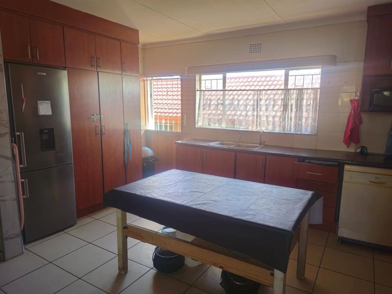 House For Sale in Tasbet Park Ext 1, Emalahleni Mpumalanga - Photo 6