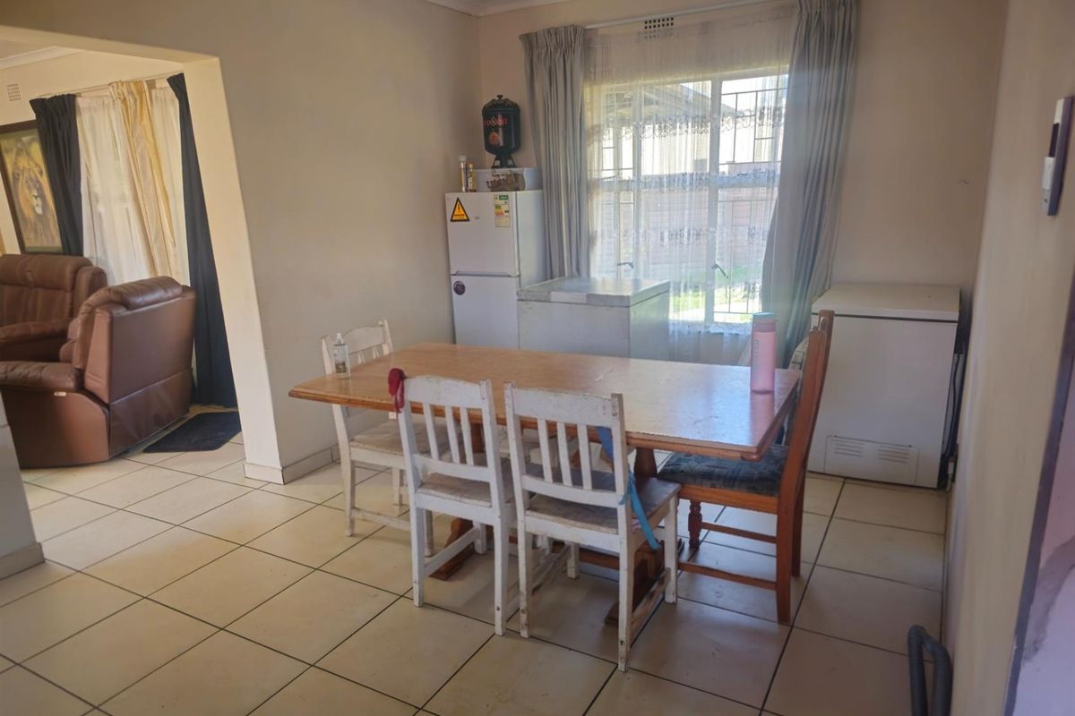 House For Sale in Tasbet Park Ext 1, Emalahleni Mpumalanga - Photo 4